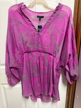 Lane Bryant Magenta V-Neck Flutter-Sleeve Tunic with Silver Swirl